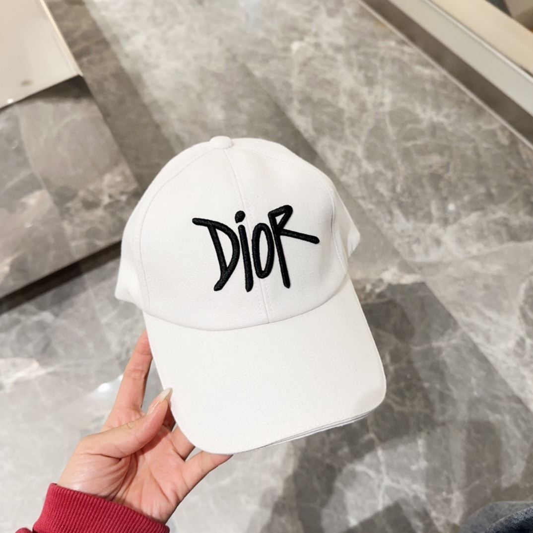 Christian Dior Caps